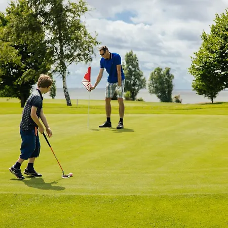 Golf 'n Wave Aktivresort Отель Фемарн