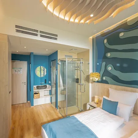 Hotel Golf 'n Wave Aktivresort 4*