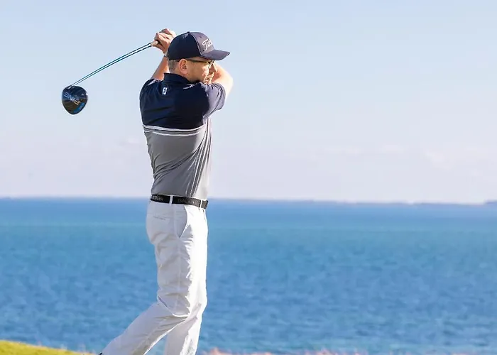 Golf 'n Wave Aktivresort ホテル フェーマルン