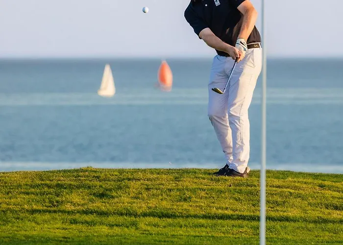 Golf 'n Wave Aktivresort ホテル フェーマルン